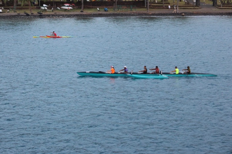 Outrigger racing canoe