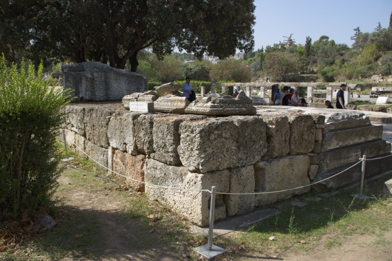 The Altar of Zeus in the Ancient Agora
