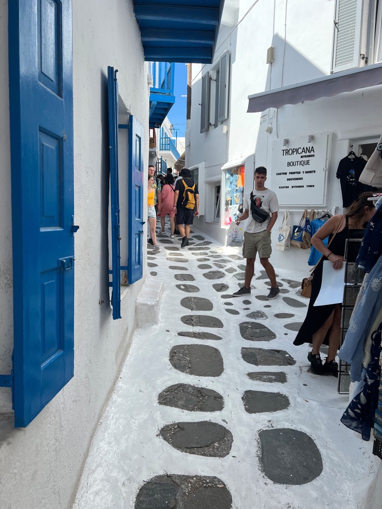 Narrow sidewalk
